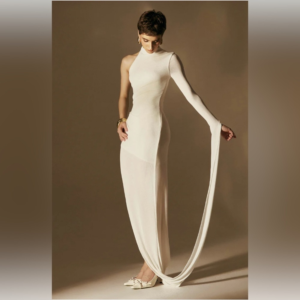 Elegant One-Shoulder Cream Dress